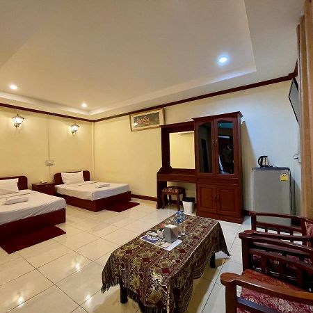 Sengkeo Hotel Vientiane Buitenkant foto
